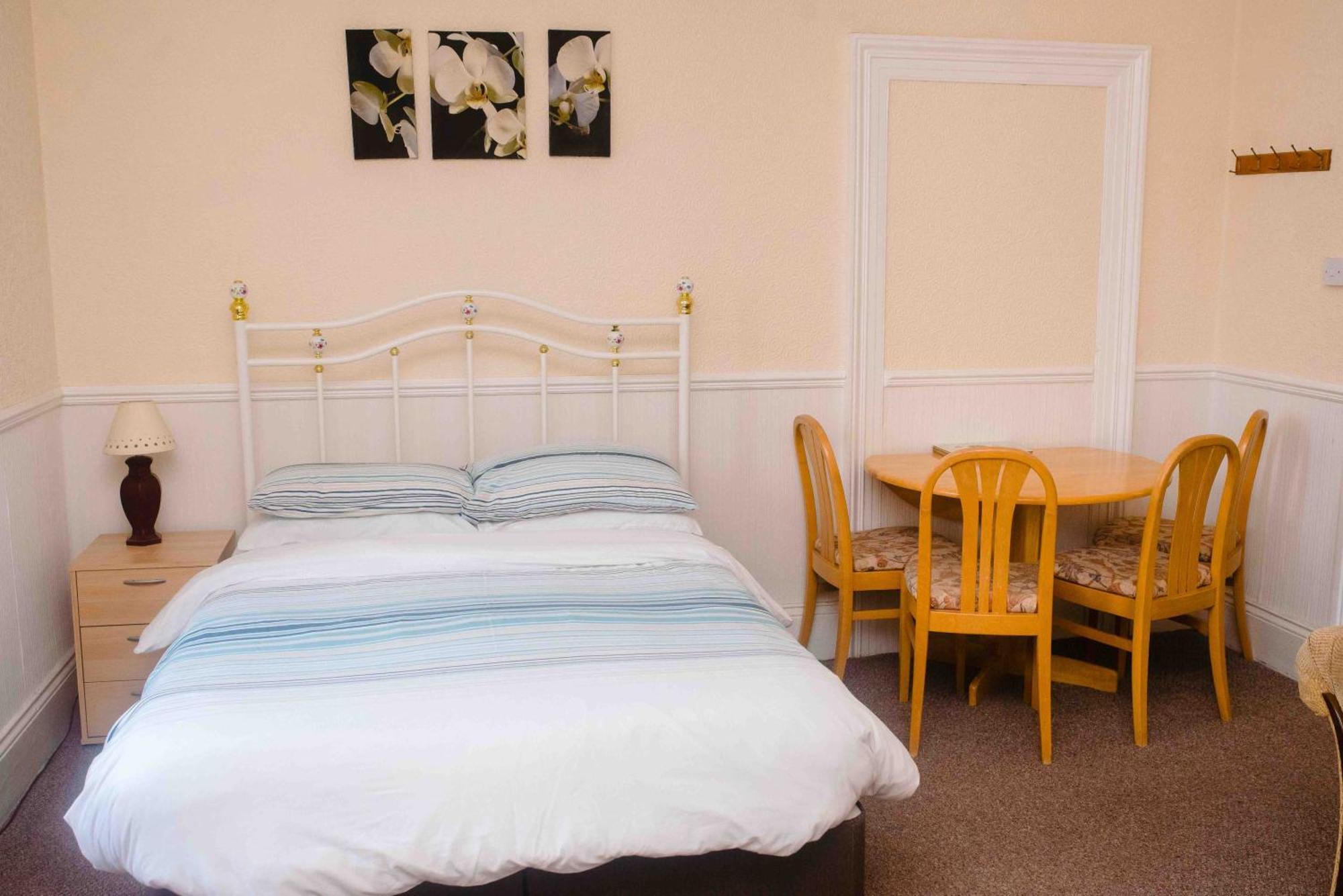 The Chadwick Aparthotel Skegness Exterior photo